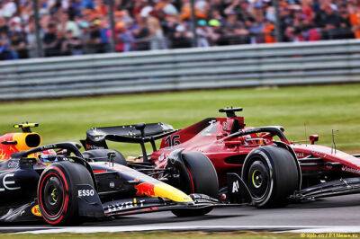 В Red Bull позаимствовали идею гибкого днища у Ferrari?