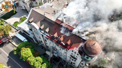 В центре Одессы горит дом-памятник архитектуры: опубликованы фото и видео | Новости Одессы