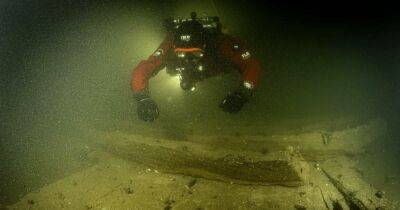 В Германии на дне реки нашли затонувший 375-летний корабль (фото)