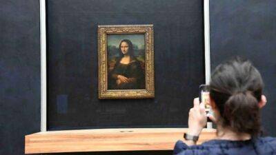 Чому Мона Ліза не посміхається, розповіли експерти - lenta.ua - Украина - місто Париж
