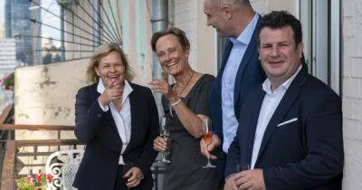 Глава МВД Германии извинилась за фото, где она смеется во время визита в Киев
