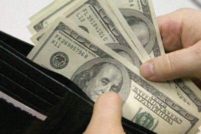 Reuters: доллар подешевел на данных по инфляции в США, которые оказались ниже прогнозов