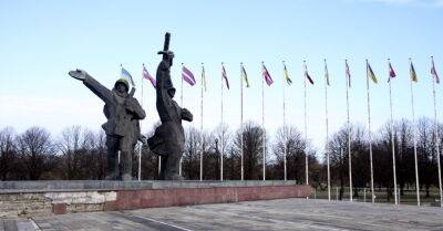 Служба госбезопасности: во время сноса памятника в Пардаугаве не исключены провокации