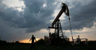 Западные санкции практически не повлияли на добычу нефти в РФ, — FT