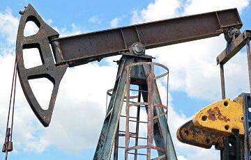 Bloomberg: Добыча нефти в России упадет на 20%