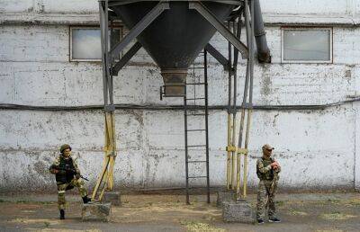 Власти Запорожья: жители подконтрольной Киеву части региона избегают службы в ВСУ