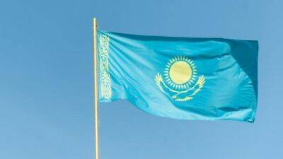 Казахстан начнет продажу нефти через Азербайджан в обход России — Reuters