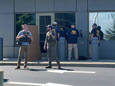 Дональд Трамп - Эрик Трамп - Вооруженный мужчина пытался проникнуть в офис ФБР в Цинциннати. Его застрелили - gordonua.com - США - Украина - шт. Огайо - шт.Флорида