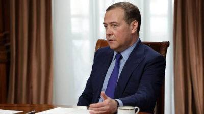 Медведев заявил, что в ЕС тоже есть атомные станции и там "возможны случайности"