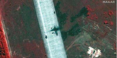 Обнародованы первые спутниковые фото белорусского аэродрома Зябровка после загадочных взрывов