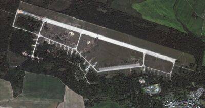 Взрыв на аэродроме Зябровка: последствия заметили на новых спутниковых снимках