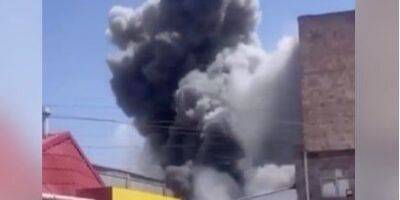 Под завалами есть люди. В Ереване произошел взрыв на оптовом рынке, один человек погиб, еще 20 ранены — видео