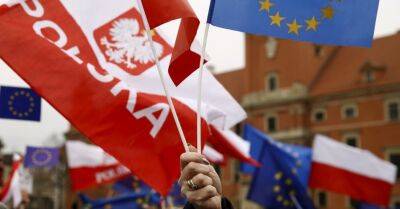Польша следом за Латвией может ограничить выдачу виз гражданам России
