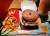 В Минске за распространение «вредной и невкусной еды» задержали менеджера McDonald's