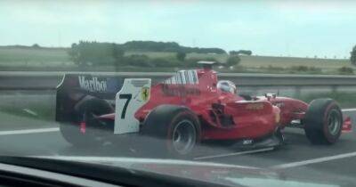 Гоночный болид Ferrari засветился на обычной дороге: он скрывался от полиции (видео)