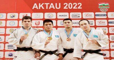 Абубакр Шеров завоевал серебряную медаль на Кубке Азии