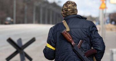 Киевляне вернули полиции меньше половины единиц оружия, выданного в первые дни войны