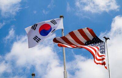 Южная Корея и США перед совместными масштабными маневрами проведут тренировочные учения