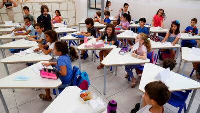 2500 шекелей в год: в Израиле утвердили новые взносы за учеников