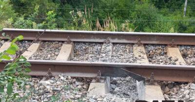 В Курской области РФ взорвали железнодорожное полотно