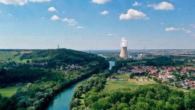 Німеччина продовжить термін роботи трьох останніх атомних електростанцій – WSJ