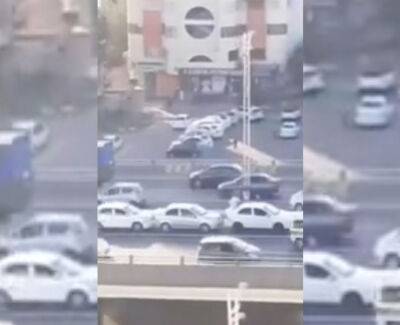 В Ташкенте накануне произошло массовое ДТП. По разным подсчетам, в нем участвовали от 10 до 18 автомобилей