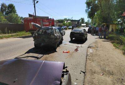 Два человека пострадали в столкновении четырех машин в Вышнем Волочке