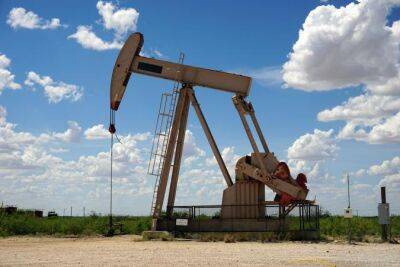 Цены на нефть выросли после падения до минимума за полгода