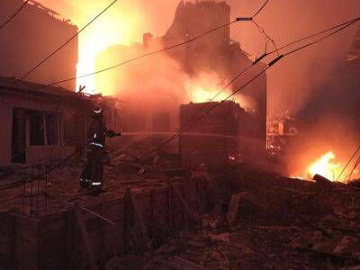 Ракетний удар по Одеській області: у мережі з'явилися кадри руйнувань