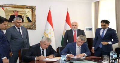 Подписано грантовое соглашение о строительстве 5 общеобразовательных учреждений в городах Таджикистана