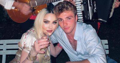 Мадонна показала редкие фото с родным сыном Рокко - focus.ua - Украина - Англия - Лондон