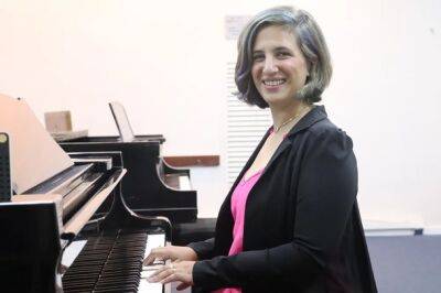 Израильские ученые обнаружили, что музыкальные упражнения помогают пожилым людям