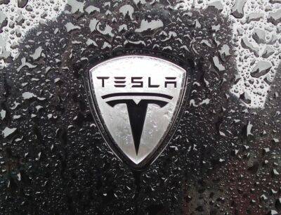 Tesla выпустила 1 млн электромобилей на заводе в Шанхае