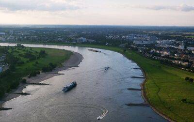 В Нидерландах уровень воды в Рейне достиг исторически низкой отметки