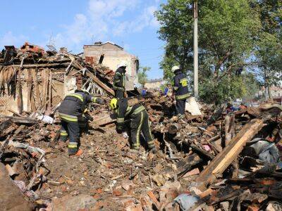 Число погибших в результате ракетного удара оккупантов по многоэтажке в Харькове увеличилось до 12 – ГСЧС