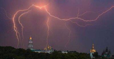 Украину накроют грозовые дожди: прогноз погоды на 3 августа (фото)