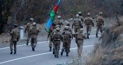 Обострение на Кавказе: Азербайджан перебрасывает свои силы в район Нагорного Карабаха (видео)