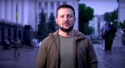 Запрет раздачи повесток на АЗС, блокпостах и на улице: Зеленский отреагировал на петицию и уже дал распоряжение