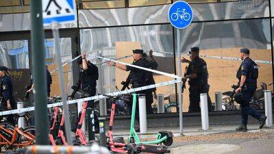 Швеция: мужчина, получивший ранения во время стрельбы в торговом центре, скончался