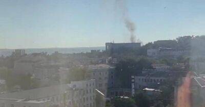 В Севастополе с утра снова взрывы: беспилотник "прилетел на крышу" Черноморского флота (ВИДЕО)