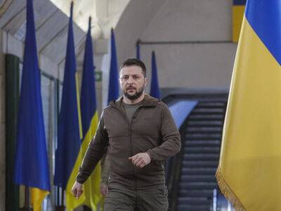 Зеленский: Ради победы еще нужно бороться, но украинцы уже могут по праву чувствовать гордость за себя