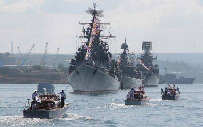 Флот РФ в Черном море увеличен до 15 кораблей