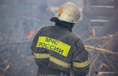 В Тверской области недалеко от Калязина тушат лесной пожар