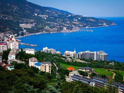 АТОР: По итогам сезона туристический поток в Крым снизился почти на 50%