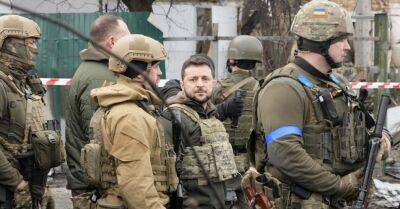 Зеленский пригрозил отказаться от переговоров с РФ, если в Мариуполе проведут "судилище" над пленными