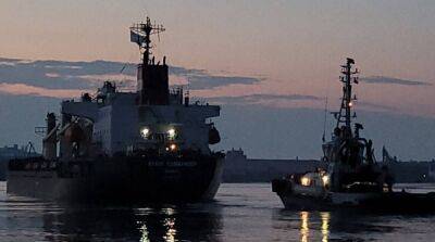 Еще два судна с зерном покинули порт Черноморск