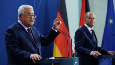 После скандала с Абу-Мазеном: резко упал рейтинг канцлера Германии