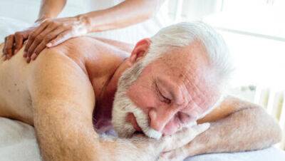 Пенсионер в Хайфе пришел на массаж и неожиданно потребовал секса