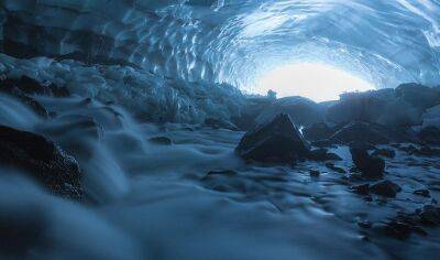 Первозданная Камчатка: снежные пещеры