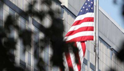 Посольство США закликає своїх громадян негайно залишити Україну